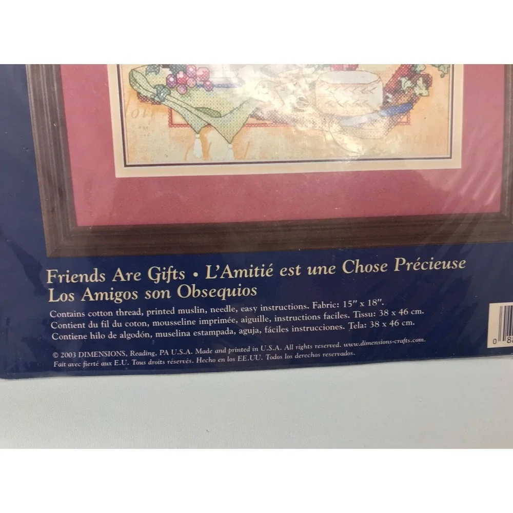 NIP Creative Accents 7978 Friends are Life's Greatest Gifts Stamped Cross Stitch